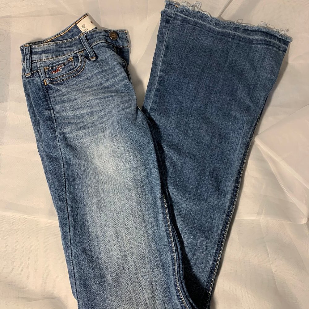 Hollister High Waisted flare 00r jeans